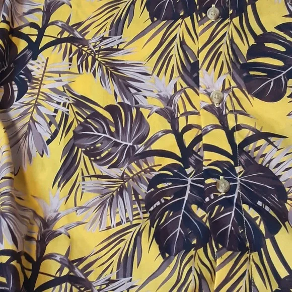 HABAND YELLOW AND GRAY FLORAL HAWAIIAN SHIRT, XL - Picture 5 of 10